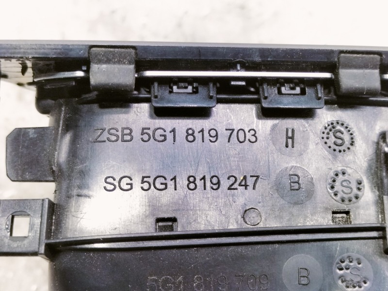 Recambio de rejilla aireadora para volkswagen golf vii lim. (5g1) advance bluemotion referencia OEM IAM 5G1819703H SG5G1819247B 