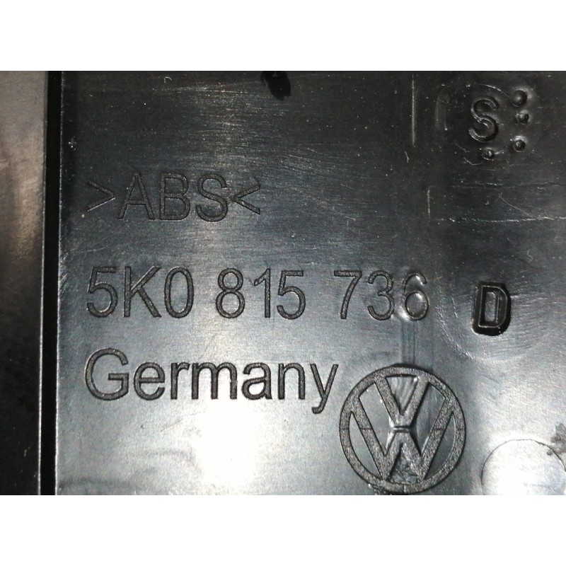 Recambio de rejilla aireadora para volkswagen golf vi (5k1) advance referencia OEM IAM 5K0815736 5K0815735 5K0819728