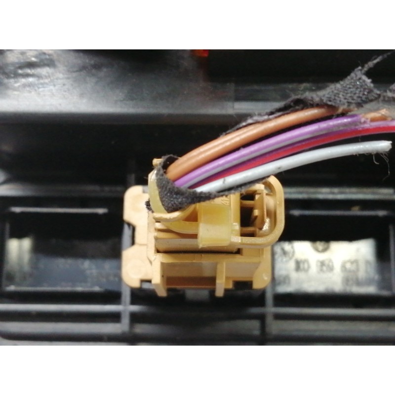 Recambio de cenicero para volkswagen golf vi (5k1) advance referencia OEM IAM 5K0857961A  