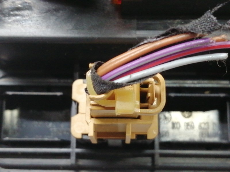 Recambio de cenicero para volkswagen golf vi (5k1) advance referencia OEM IAM 5K0857961A  