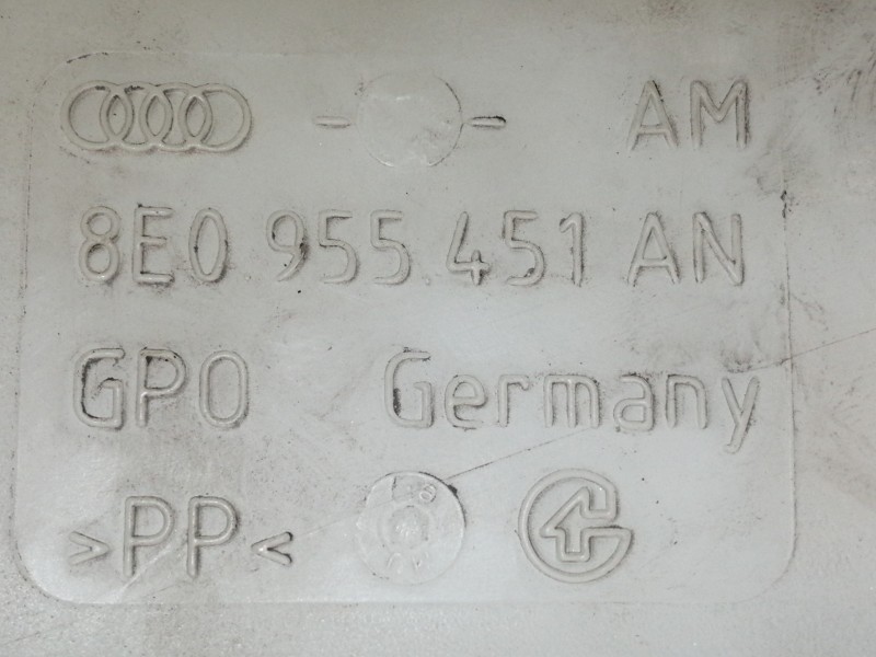 Recambio de deposito limpia para audi a4 avant (8e) 2.0 tdi referencia OEM IAM 8E0955451AP 8E0955451AN 