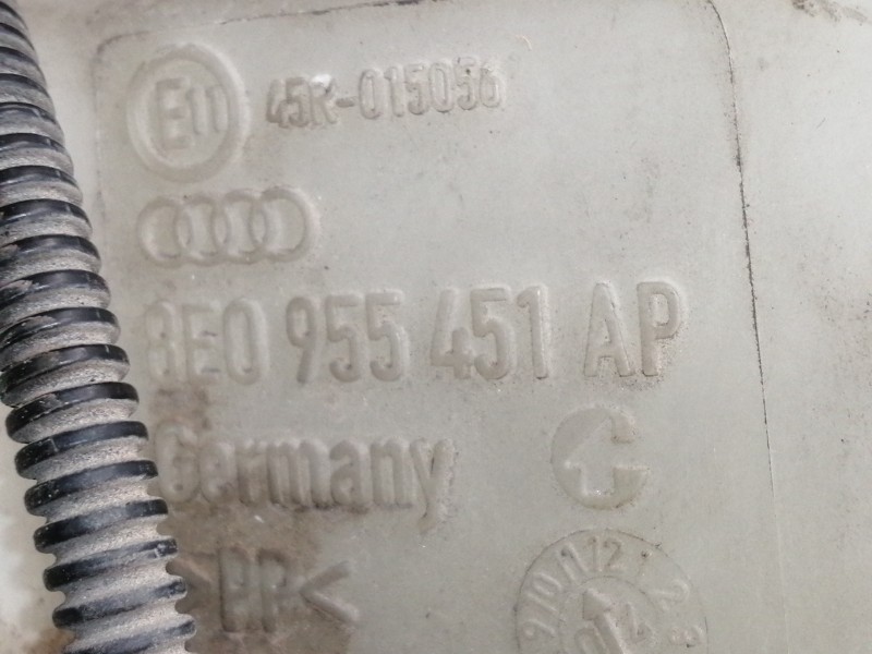 Recambio de deposito limpia para audi a4 avant (8e) 2.0 tdi referencia OEM IAM 8E0955451AP 8E0955451AN 