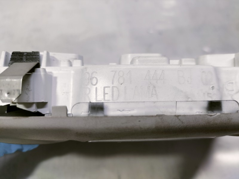 Recambio de luz interior para citroën c4 lim. business referencia OEM IAM 96781444  4 PINS