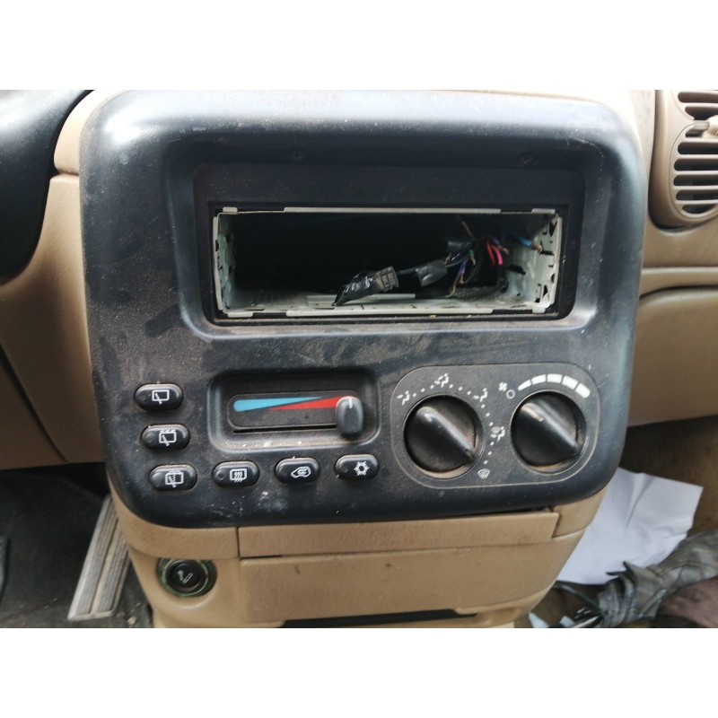 Recambio de mando calefaccion / aire acondicionado para chrysler voyager (gs) 2.5 td se referencia OEM IAM P4677335K  