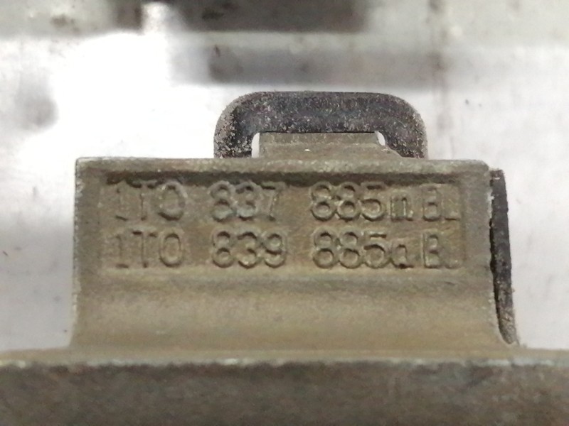 Recambio de soporte para volkswagen touran (1t1) trendline referencia OEM IAM 1T0837885 1T0839885 