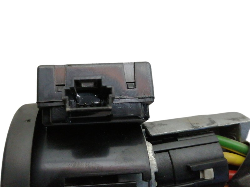 Recambio de conmutador de arranque para dacia duster sl audacia 4x2 referencia OEM IAM 1749060 8200826300C 