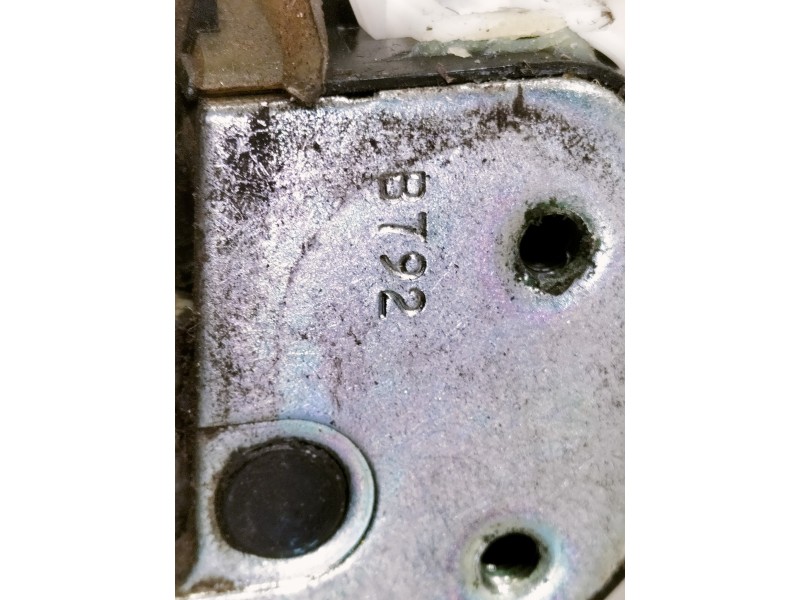 Recambio de cerradura puerta delantera derecha para fiat doblo ii cargo (263) furgón base referencia OEM IAM 51975079  