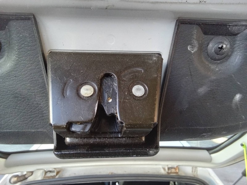 Recambio de cerradura maletero / porton para daewoo lanos cool referencia OEM IAM   