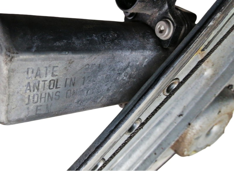 Recambio de elevalunas delantero izquierdo para dacia duster sl audacia 4x2 referencia OEM IAM 3P1743G 8200733829 