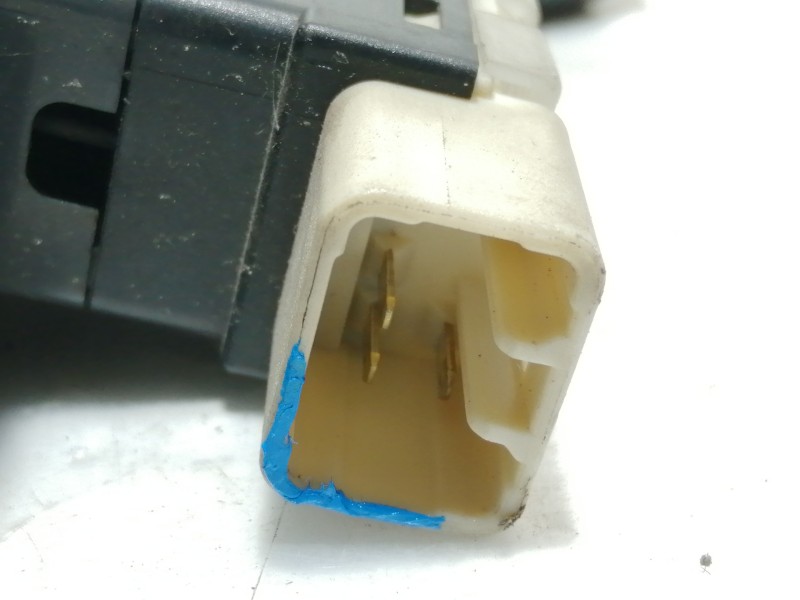 Recambio de mando elevalunas delantero derecho para daewoo lanos cool referencia OEM IAM 612W10040 620W0531 