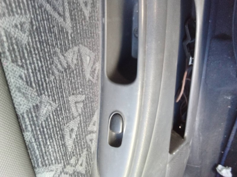 Recambio de mando elevalunas delantero derecho para daewoo lanos cool referencia OEM IAM 612W10040 620W0531 