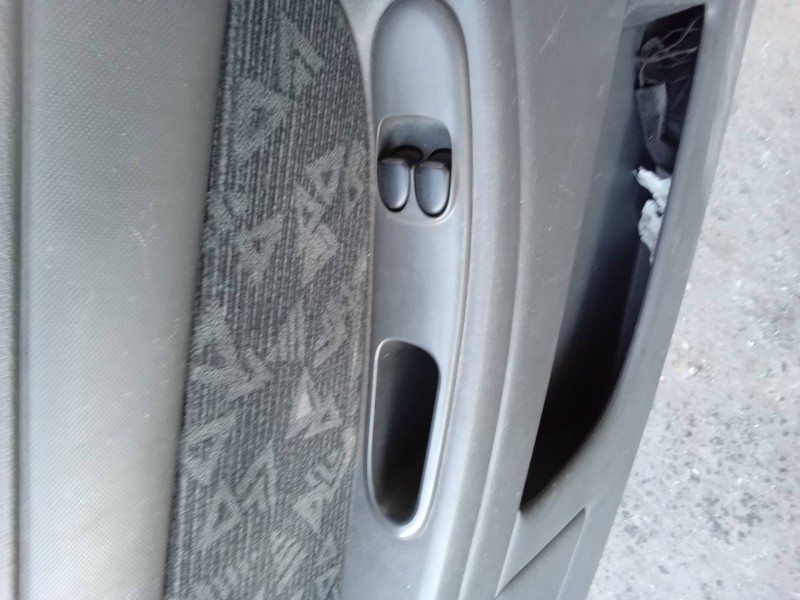 Recambio de mando elevalunas delantero izquierdo para daewoo lanos cool referencia OEM IAM 620W0530 612W10010 