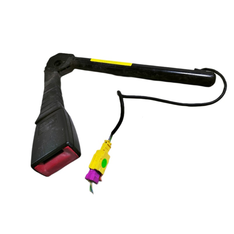 Recambio de enganche cinturon delantero izquierdo para opel vectra c caravan elegance referencia OEM IAM 13127943F  