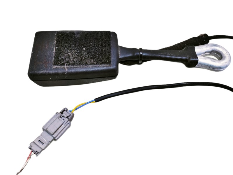 Recambio de enganche cinturon delantero izquierdo para fiat doblo ii cargo (263) furgón base referencia OEM IAM 735511973  