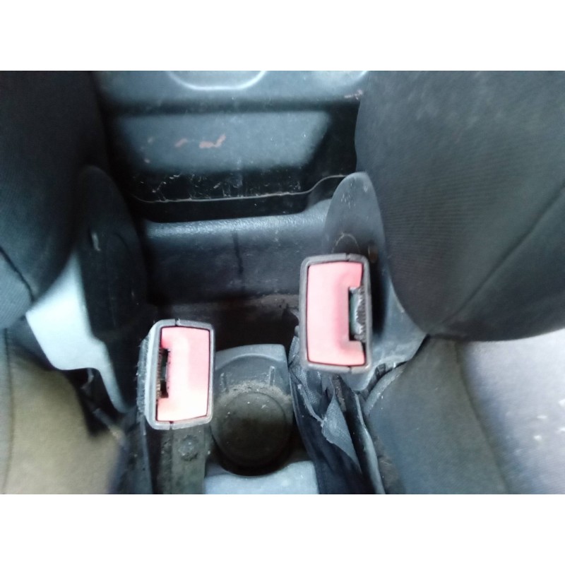 Recambio de enganche cinturon delantero izquierdo para fiat doblo ii cargo (263) furgón base referencia OEM IAM 735511973  