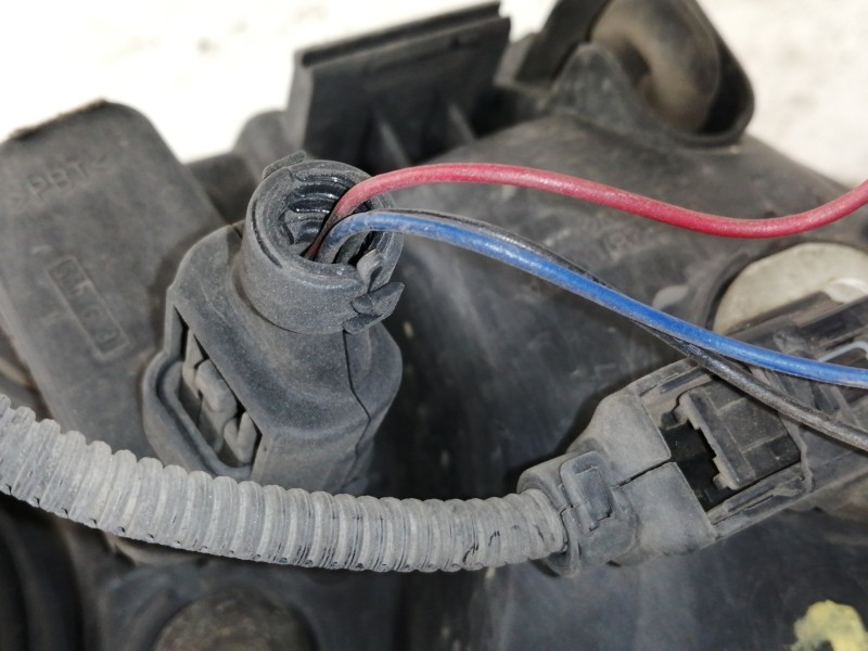 Recambio de faro izquierdo para hyundai getz (tb) 1.1 básico referencia OEM IAM 921011CXXX  