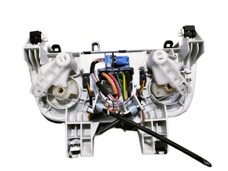 Recambio de mando calefaccion / aire acondicionado para fiat doblo ii cargo (263) furgón base referencia OEM IAM 735605075  
