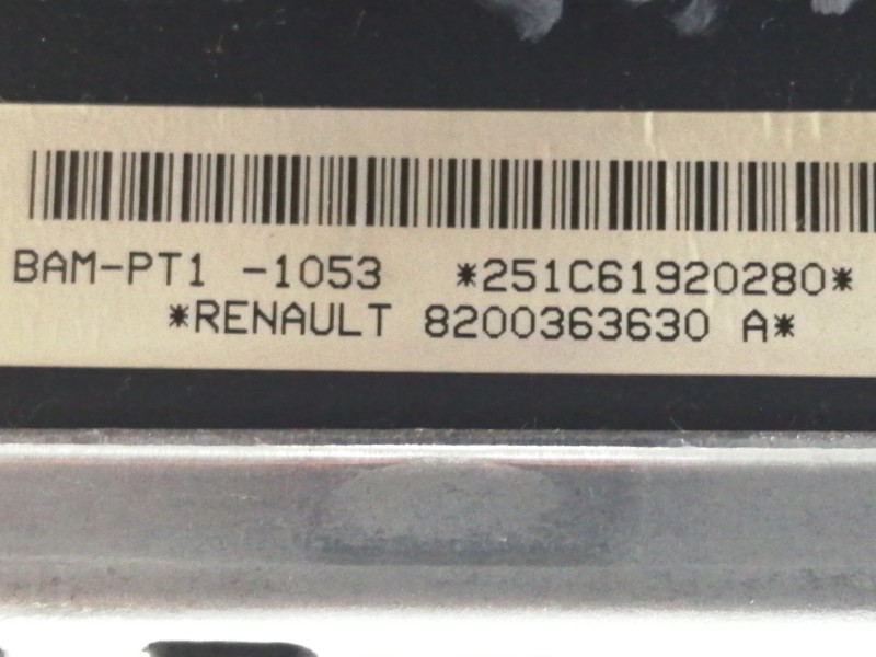 Recambio de airbag delantero izquierdo para renault clio iii confort dynamique referencia OEM IAM 8200363630A BAMPT11053 251C619