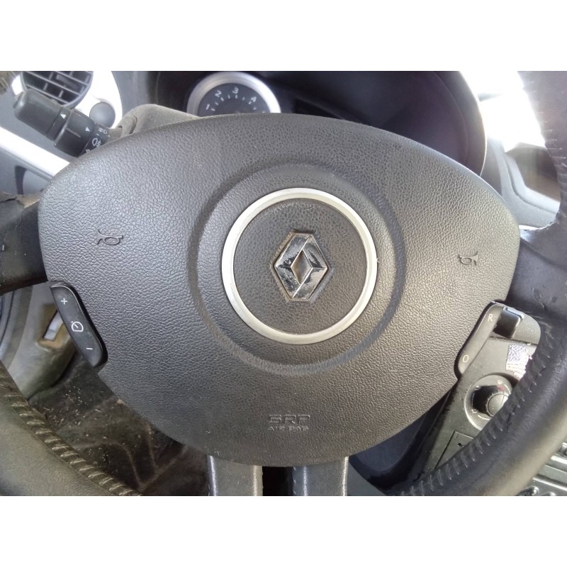 Recambio de airbag delantero izquierdo para renault clio iii confort dynamique referencia OEM IAM 8200363630A BAMPT11053 251C619