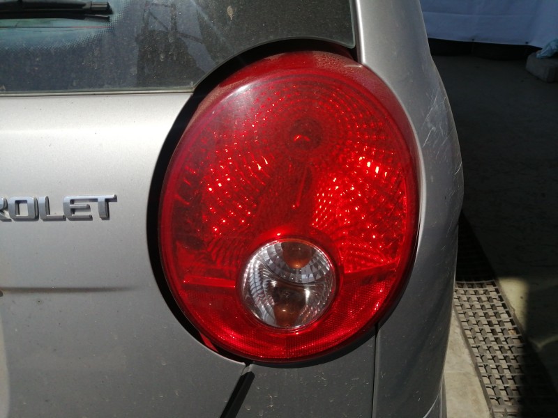 Recambio de piloto trasero derecho para chevrolet matiz s referencia OEM IAM 300412R  