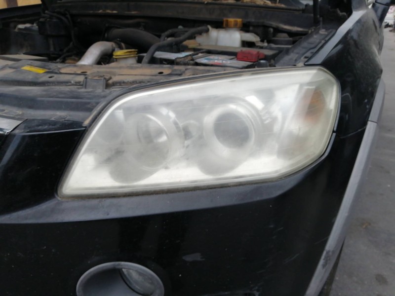 Recambio de faro izquierdo para chevrolet captiva 2.0 vcdi lt referencia OEM IAM   PARA PULIR