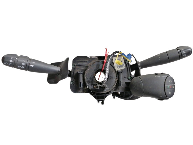 Recambio de mando multifuncion para dacia duster sl audacia 4x2 referencia OEM IAM 255679527RT  