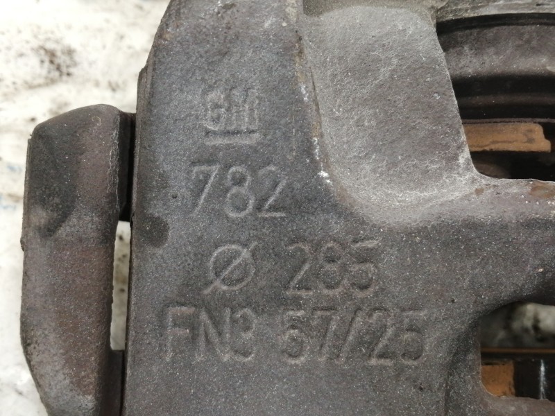 Recambio de pinza freno delantera derecha para opel vectra c caravan elegance referencia OEM IAM 782285 FN35725 