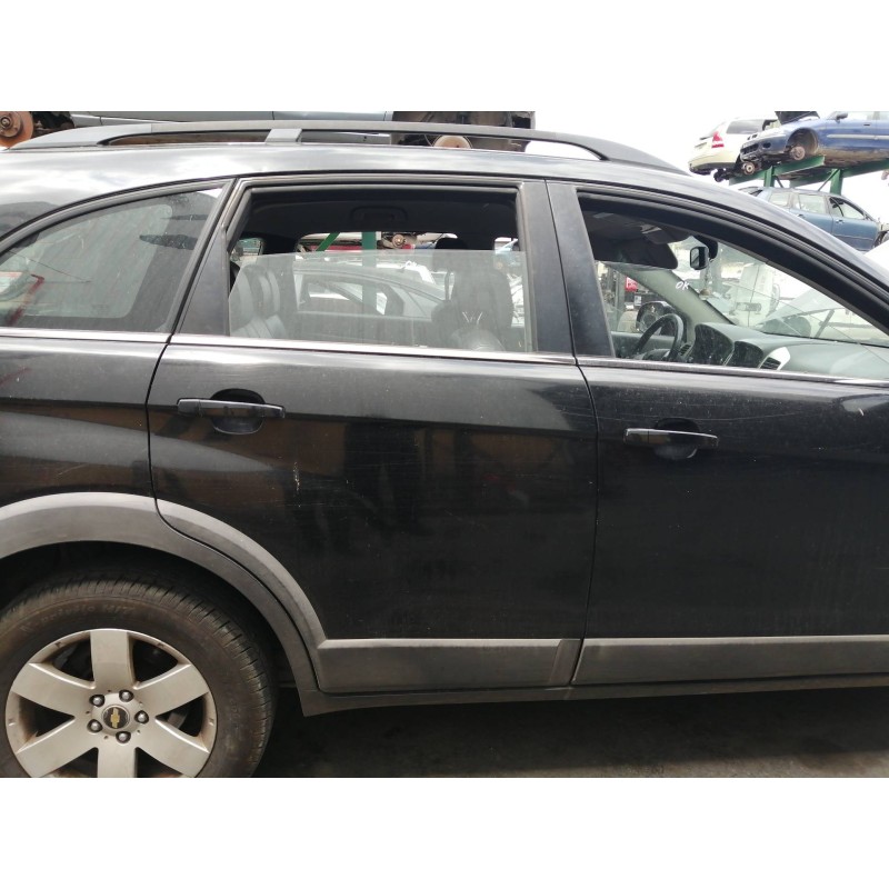 Recambio de puerta trasera derecha para chevrolet captiva 2.0 vcdi lt referencia OEM IAM   