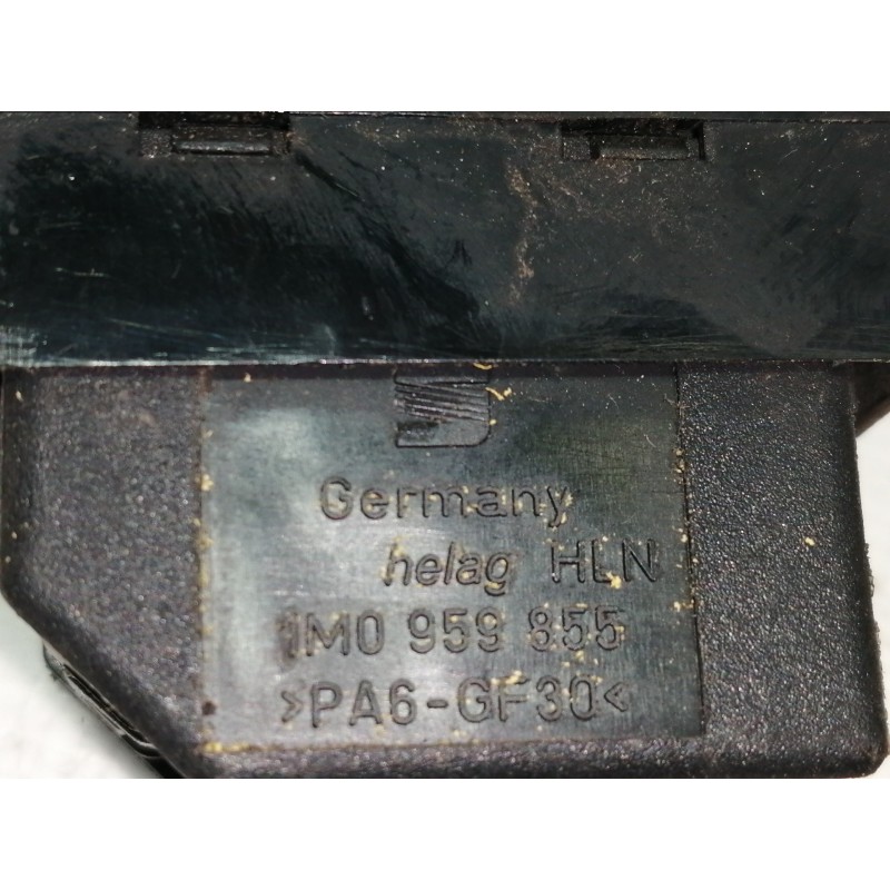 Recambio de mando elevalunas trasero izquierdo para seat leon (1m1) signo referencia OEM IAM 1M0959855  