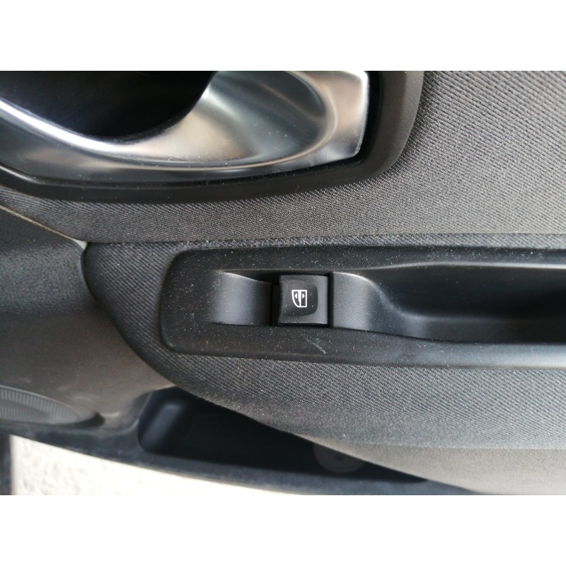 Recambio de mando elevalunas trasero derecho para renault megane iii sport tourer business referencia OEM IAM   