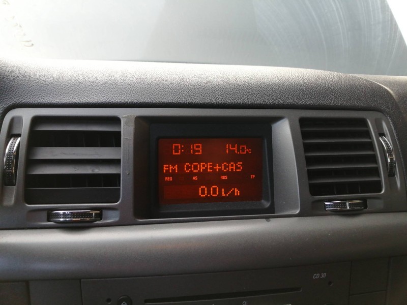 Recambio de pantalla multifuncion para opel vectra c caravan elegance referencia OEM IAM 13238825 565412769 