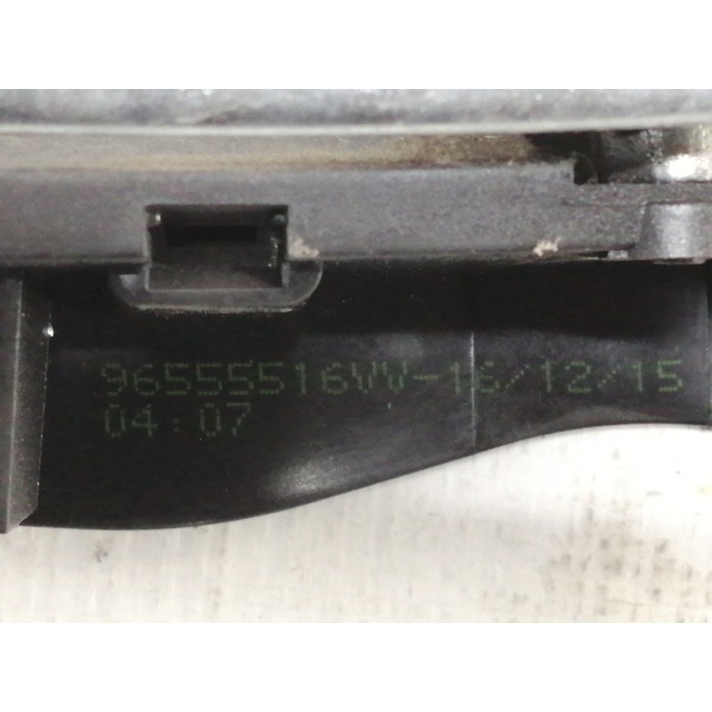 Recambio de maneta interior trasera derecha para peugeot 208 active referencia OEM IAM 96555516VV 303965 