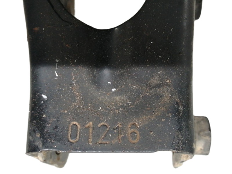 Recambio de soporte para ford kuga (cbs) trend referencia OEM IAM 01216  TRAVIESA REFUERZO RADIADOR