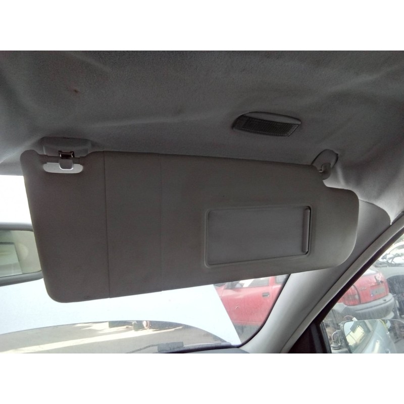 Recambio de parasol derecho para seat toledo (1m2) signo referencia OEM IAM 3B0857  