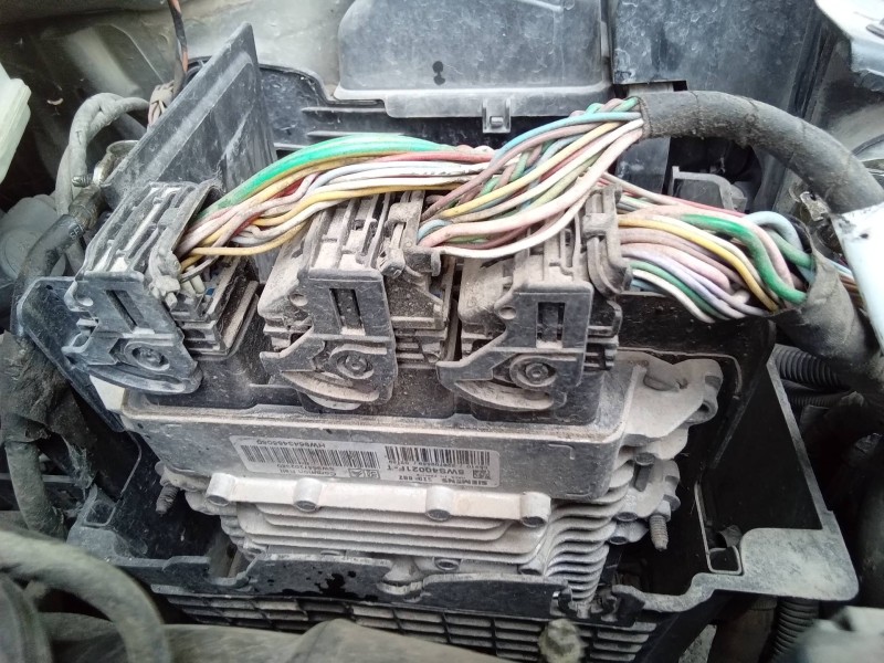 Recambio de centralita motor uce para citroën c3 1.4 hdi exclusive referencia OEM IAM 5WS40021F SW9647202380 / 9647202380 HW9643