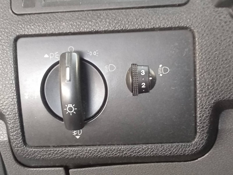 Recambio de mando luces para ford focus c-max (cap) ghia (d) referencia OEM IAM 4M5T13A024LA 04059715 498610