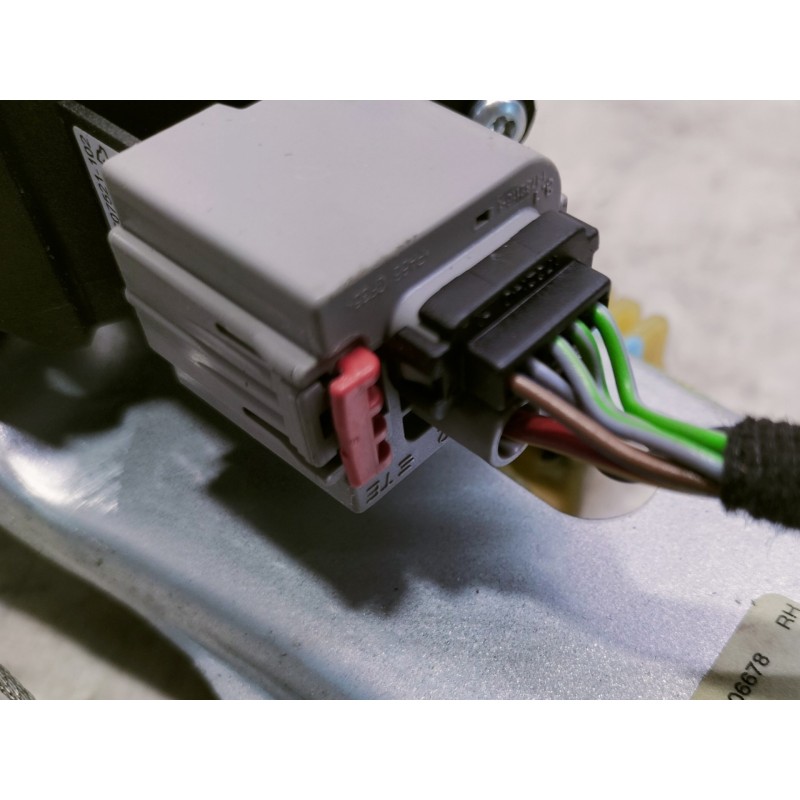 Recambio de elevalunas trasero derecho para opel astra k lim. 5türig dynamic start/stop referencia OEM IAM 13406678 C31352101 C4