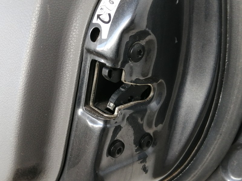 Recambio de puerta trasera izquierda para ford fusion (cbk) ambiente referencia OEM IAM COMPLETA  