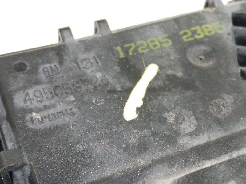 Recambio de cerradura maletero / porton para opel astra gtc 1.9 cdti referencia OEM IAM 495058724 172852385 