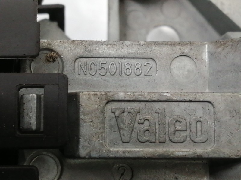 Recambio de conmutador de arranque para opel astra gtc 1.9 cdti referencia OEM IAM N0501882 2421430 N0501881