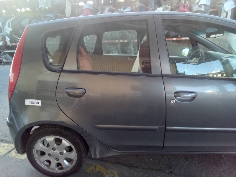 Recambio de puerta trasera derecha para mitsubishi colt berlina 5 (z30a) 1.3 atlantis referencia OEM IAM COMPLETA  