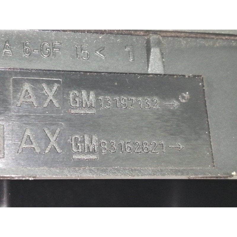 Recambio de mando elevalunas delantero derecho para opel astra gtc 1.9 cdti referencia OEM IAM 13197132 93162821 