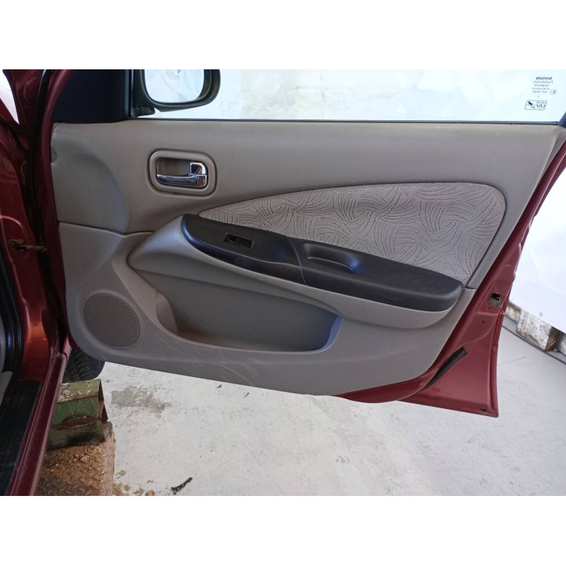 Recambio de guarnecido puerta delantera derecha para nissan almera (n16/e) comfort referencia OEM IAM   