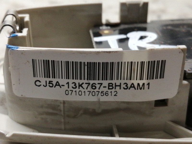 Recambio de luz interior para ford kuga (cbs) 1.5 tdci cat referencia OEM IAM CJ5A13K767BH3AM1 07107075612 TRASERA