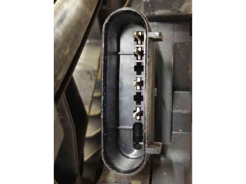 Recambio de cerradura puerta trasera derecha para ford kuga (cbs) 1.5 tdci cat referencia OEM IAM BM5AA26412AH 921764107 