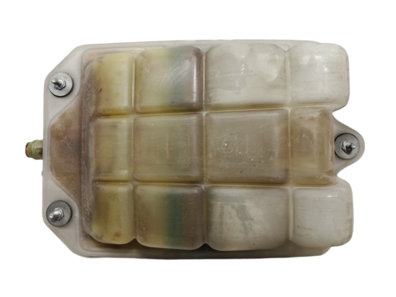 Recambio de deposito expansion para iveco camion 60e12 lm3c6012 referencia OEM IAM 98426669  