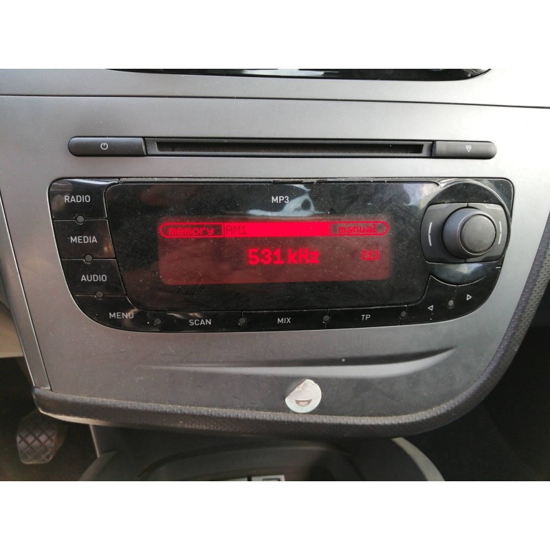 Recambio de sistema audio / radio cd para seat leon (1p1) reference referencia OEM IAM 7648216366 W01P0035153B 1P0035153B 815764