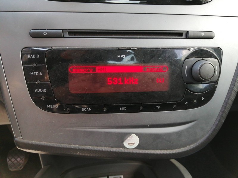 Recambio de sistema audio / radio cd para seat leon (1p1) reference referencia OEM IAM 7648216366 W01P0035153B 1P0035153B 815764