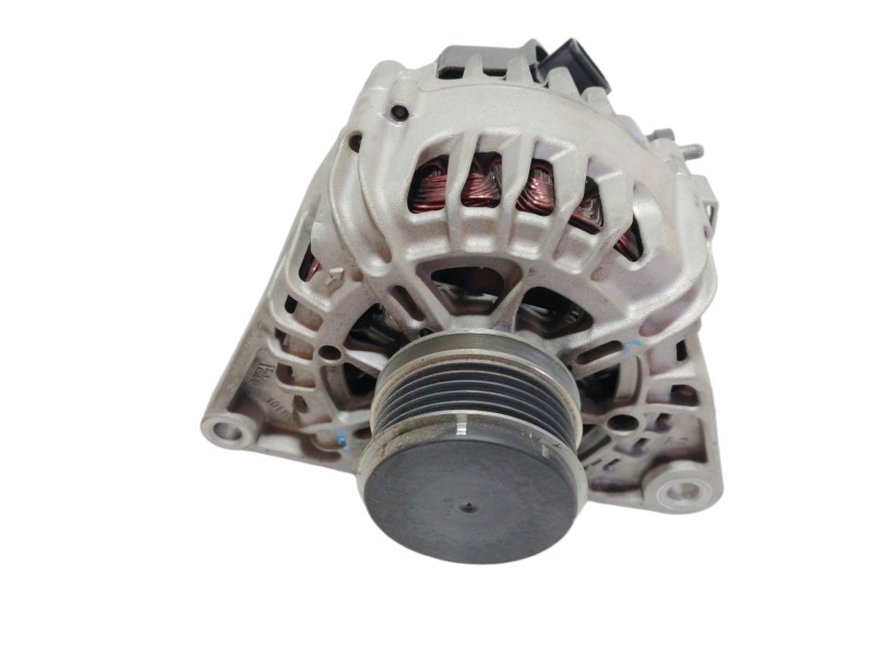 Recambio de alternador para hyundai i30 classic referencia OEM IAM 373002A600 TG12C090 2607316D