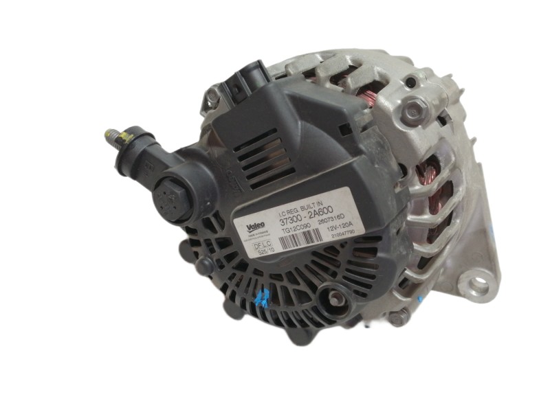Recambio de alternador para hyundai i30 classic referencia OEM IAM 373002A600 TG12C090 2607316D